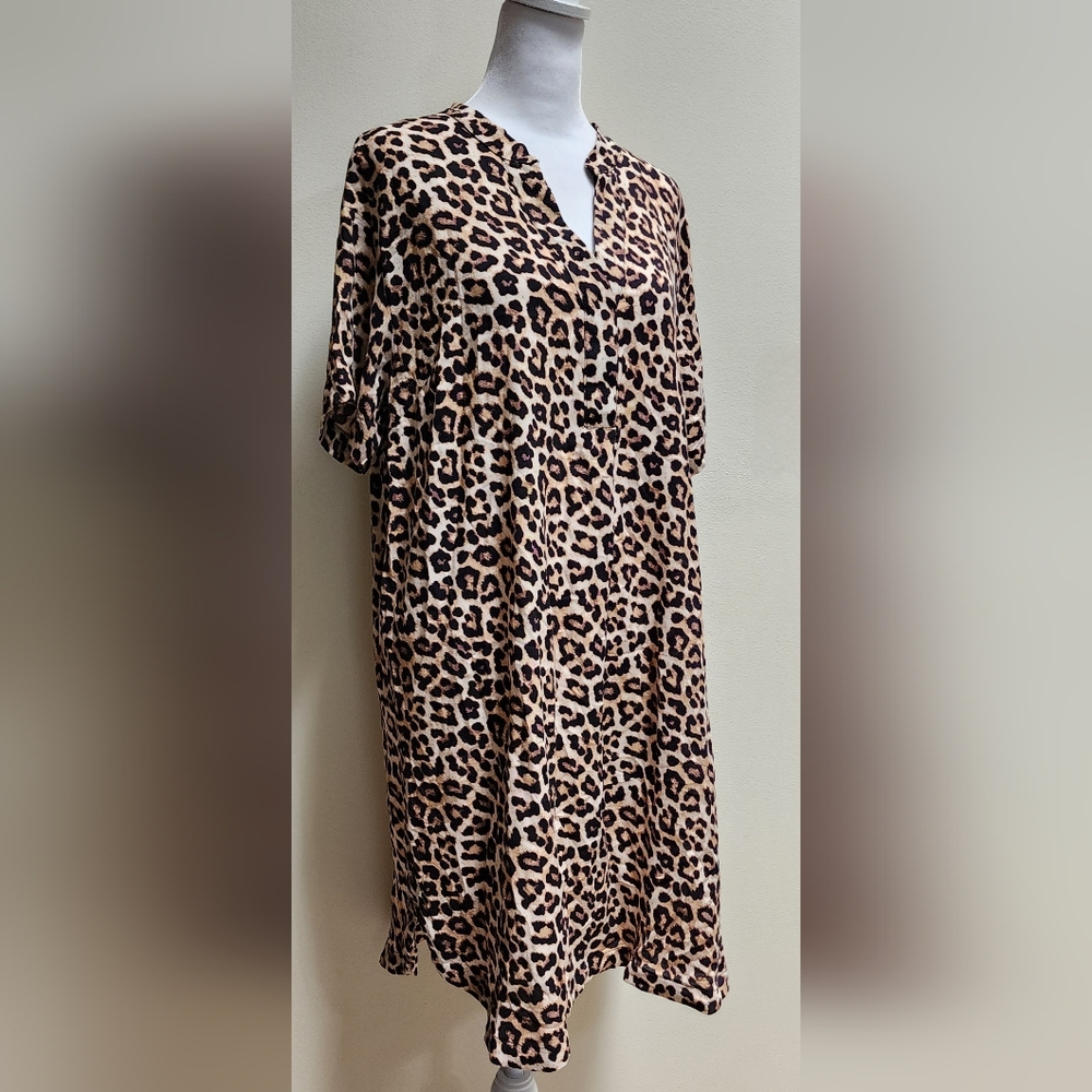 NWT H&M Animal Print Vneck Sheath Dress Women's Size Small
